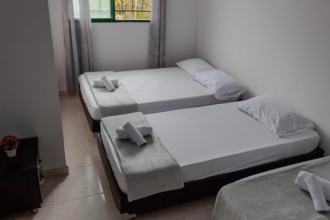 Los Nonos Hostel Guadalupe Luaran gambar