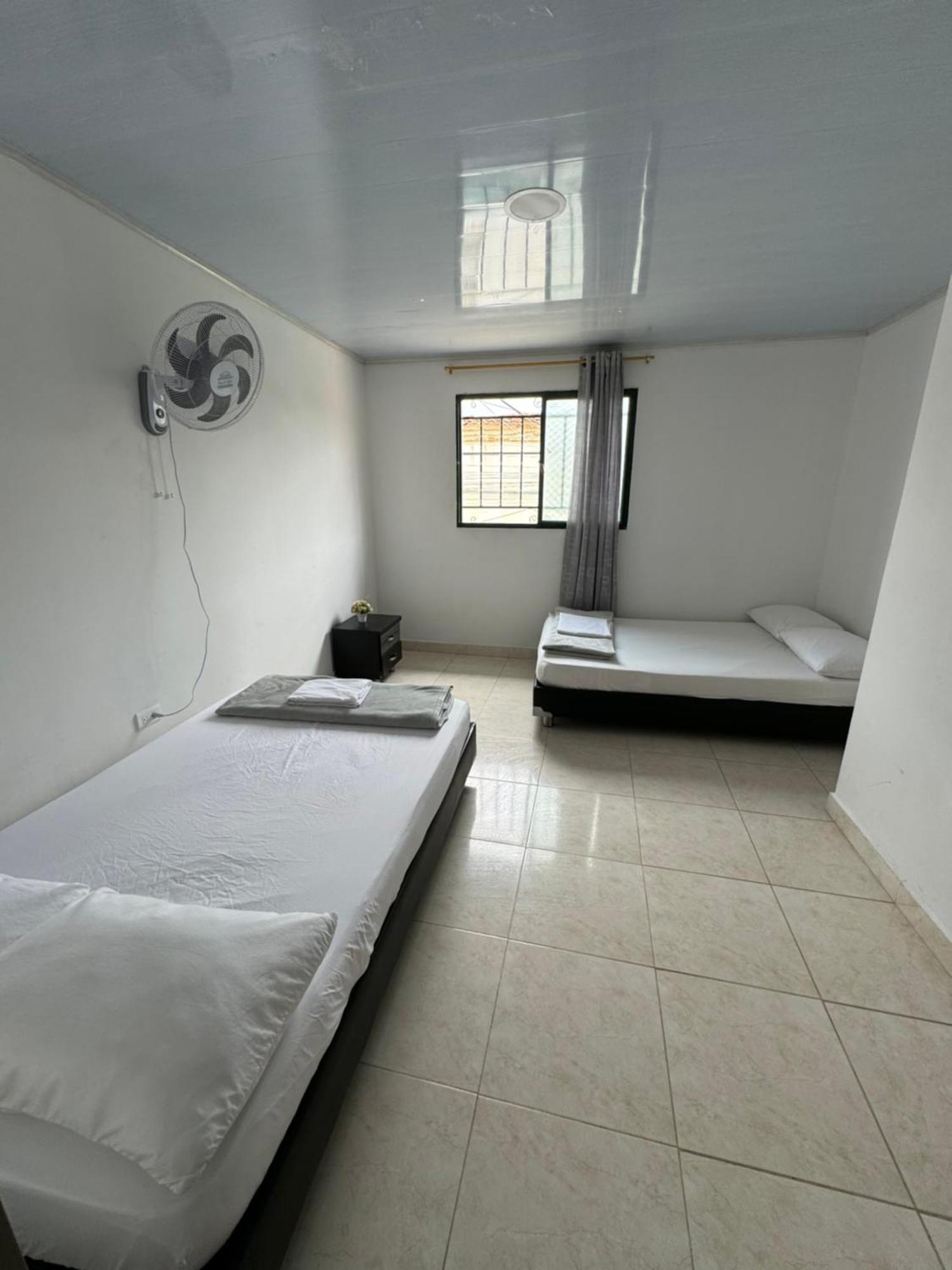 Los Nonos Hostel Guadalupe Luaran gambar