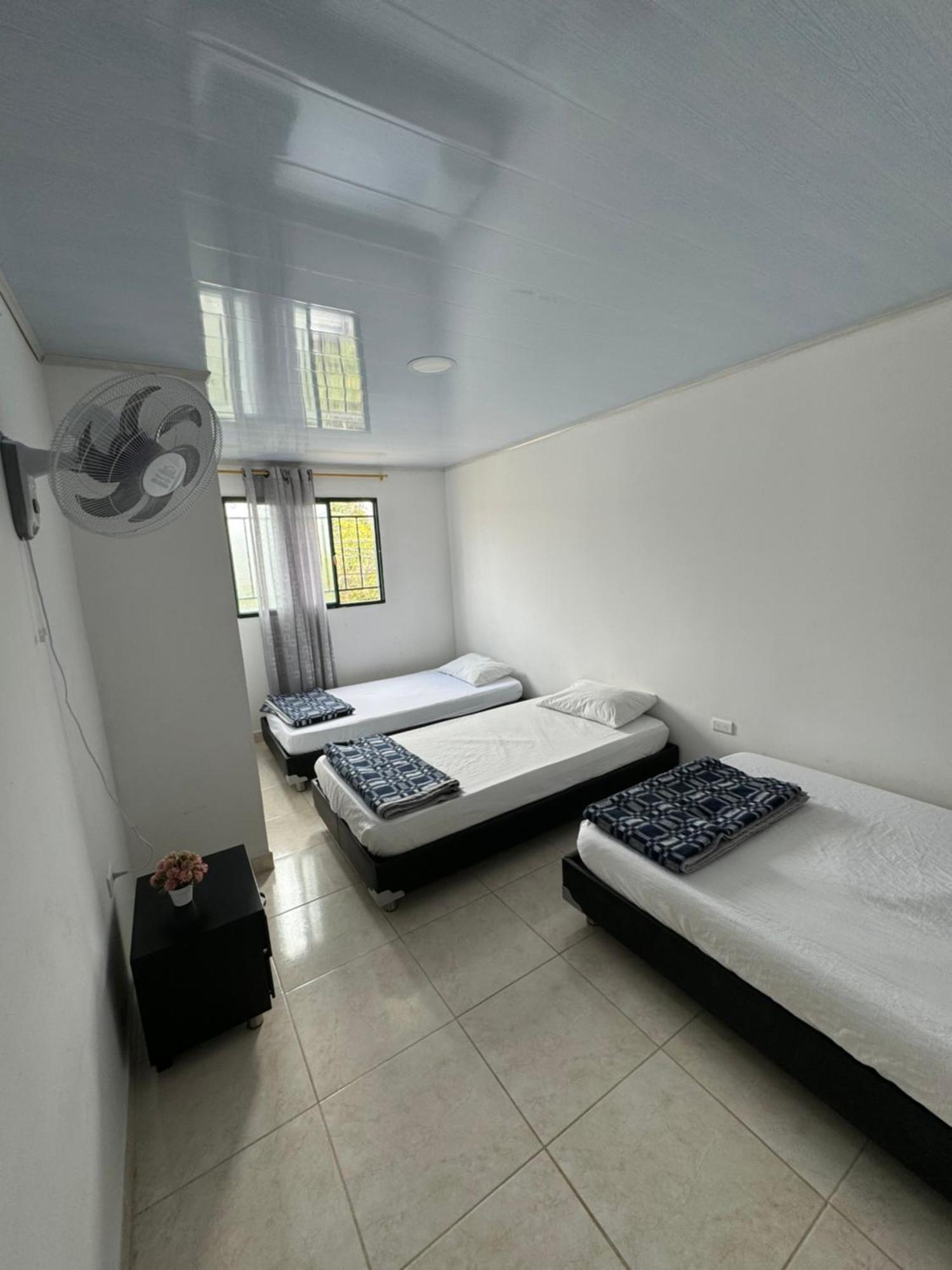 Los Nonos Hostel Guadalupe Luaran gambar