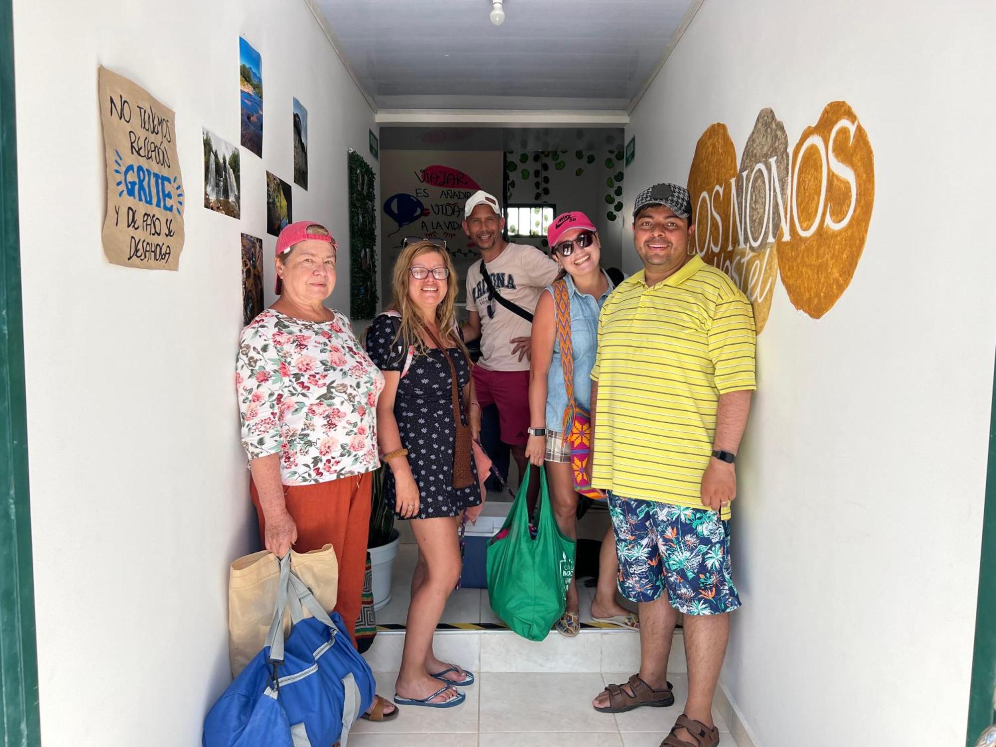 Los Nonos Hostel Guadalupe Luaran gambar